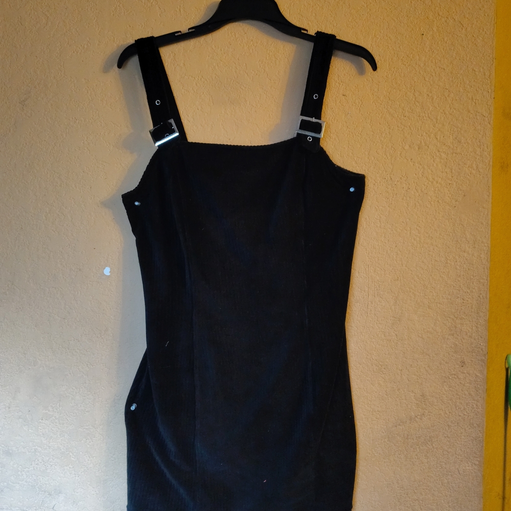 No Boundaries Black Sleeveless Sheath Dress Square Neck